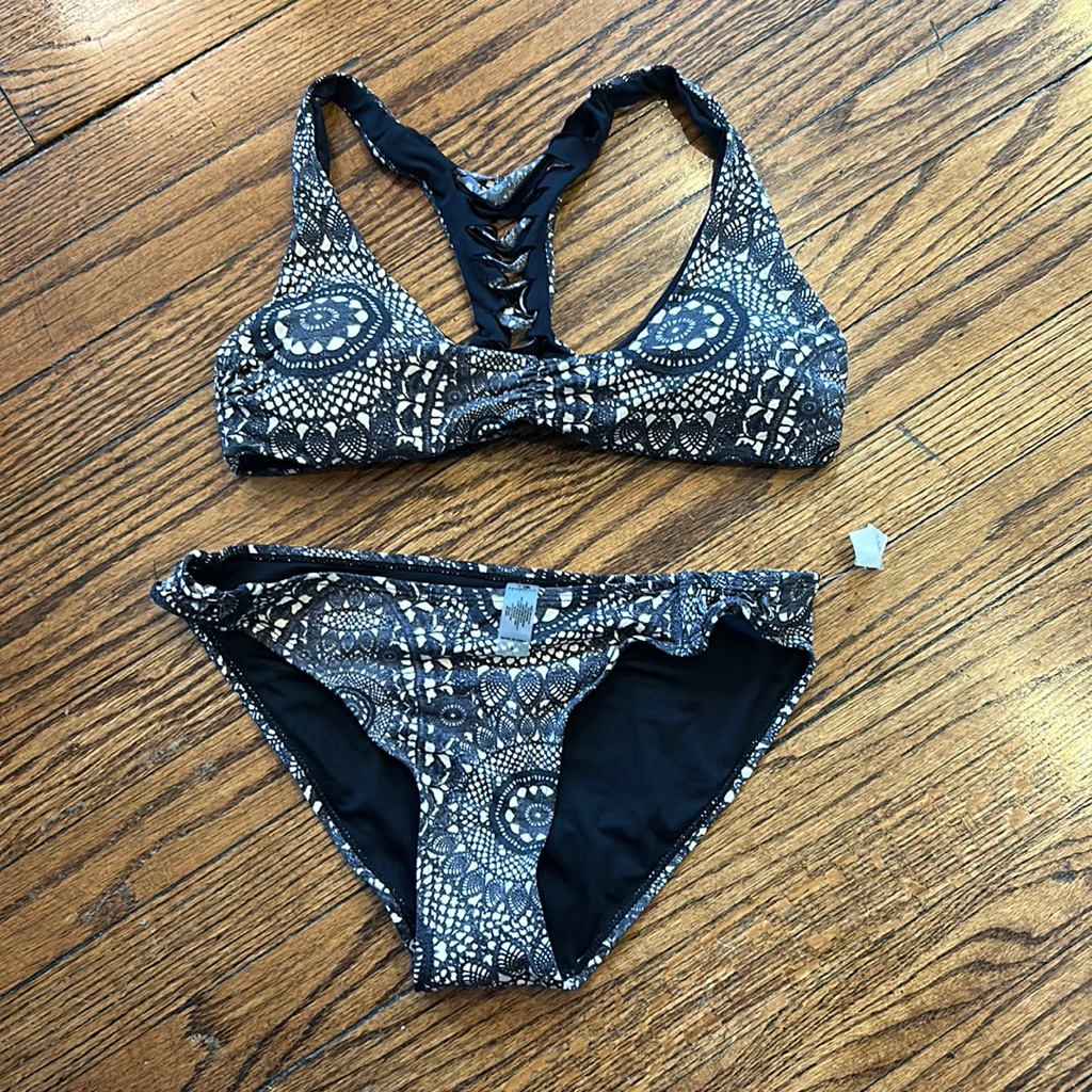 Lace Patterned Bikini
